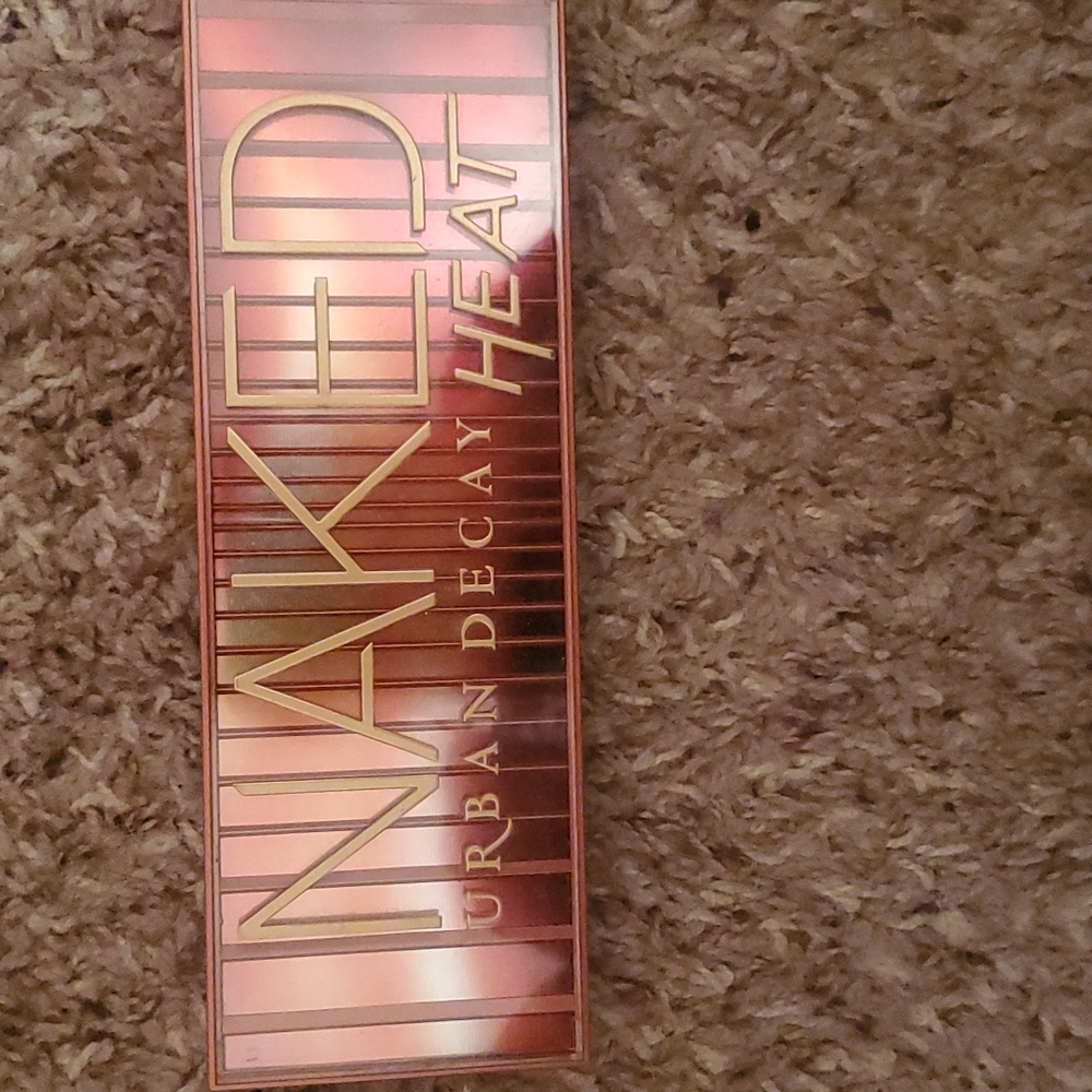 urban decay naked heat eyeshadow palette
